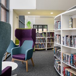 Bibliothèque Moulton, Royame-Uni