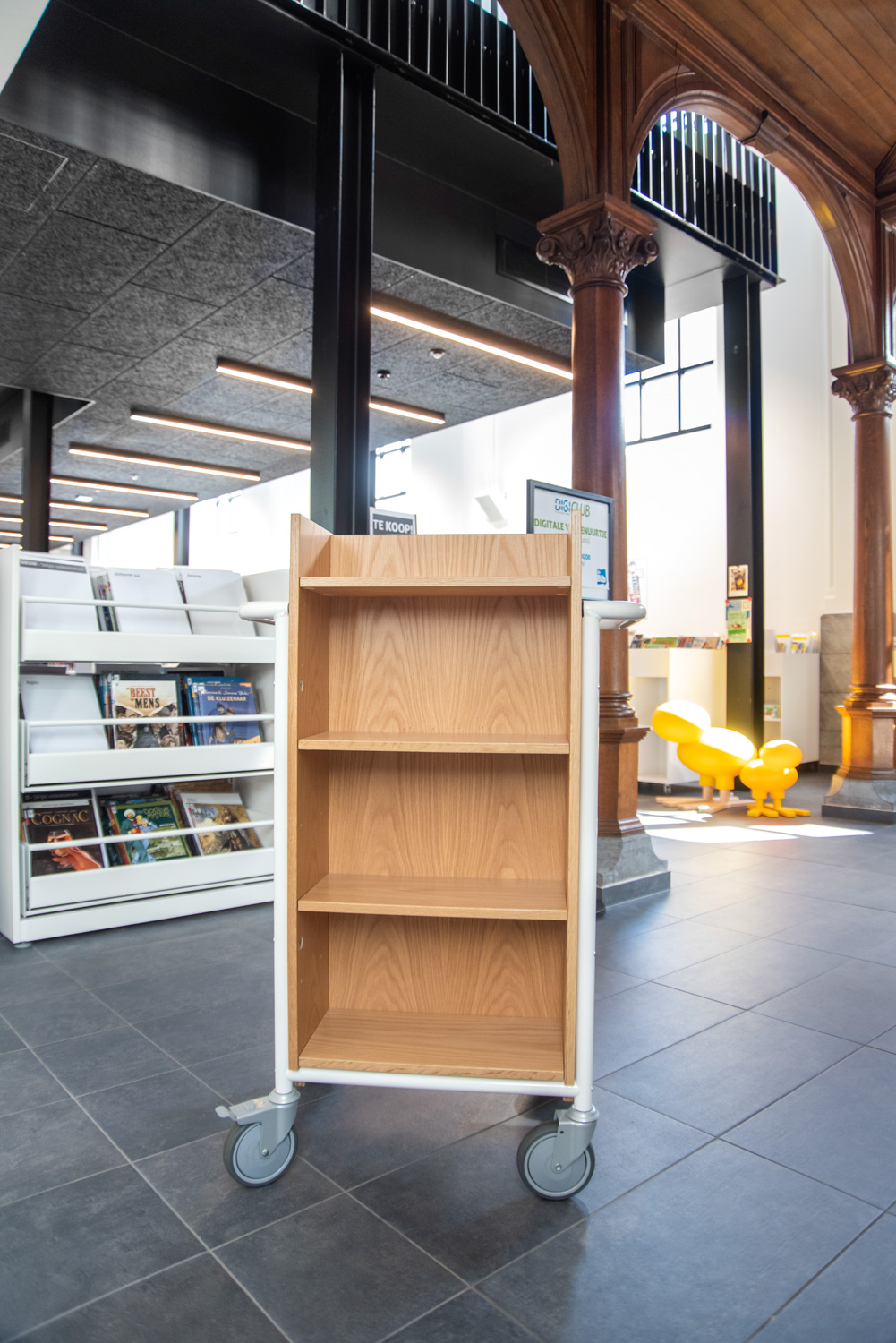 Chariot à livres Gotland